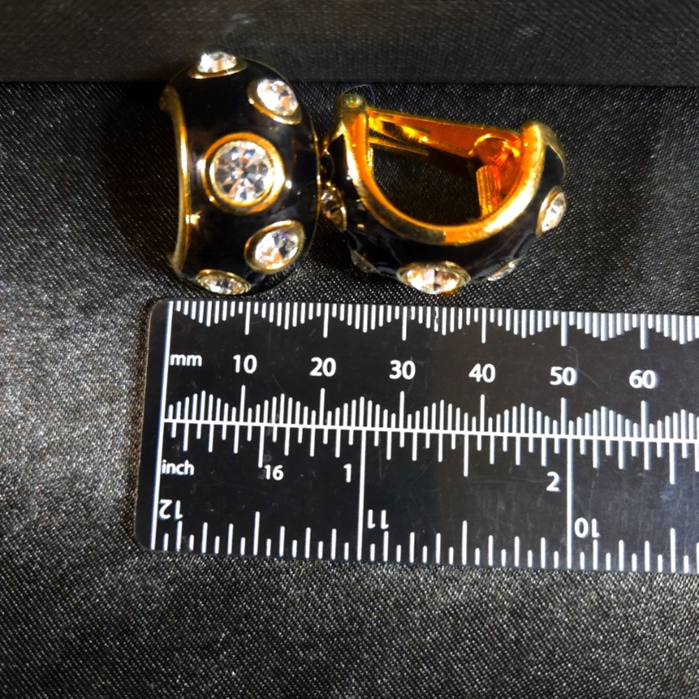 DIOR Gold Plated and Black Enamel with Rhinestone Clip On Earrings VTG ✨️✨️ - Picture 4 of 5